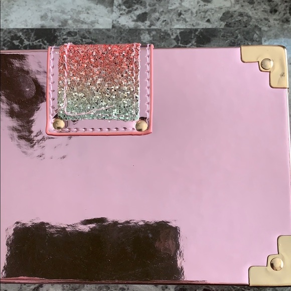 Glitter acrylic purse - Picture 5 of 7